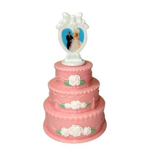 1996 Vintage Mattel's Barbie "Pretty Treasures Wedding Cake